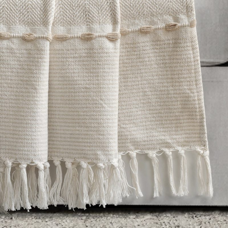 16T007177 HERRINGBONE STRIPE YARN DYED COTTON WOVEN TASSEL NEUTRAL WHITE THROW 50X60 194938014946 ALT 1 baa9f8e5 bcd3 4a71 b653 104b0e5b122a