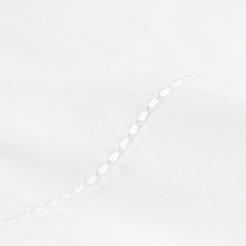 16T007427 ARIA DOTS 6 PC WHITE SHEET SET QUEEN 194938017640 ALT 3 ddb326ef a590 49b0 ac19 5d31a2f893fc