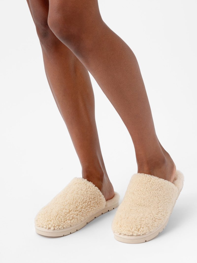 1 Natural Puffysheepslipper