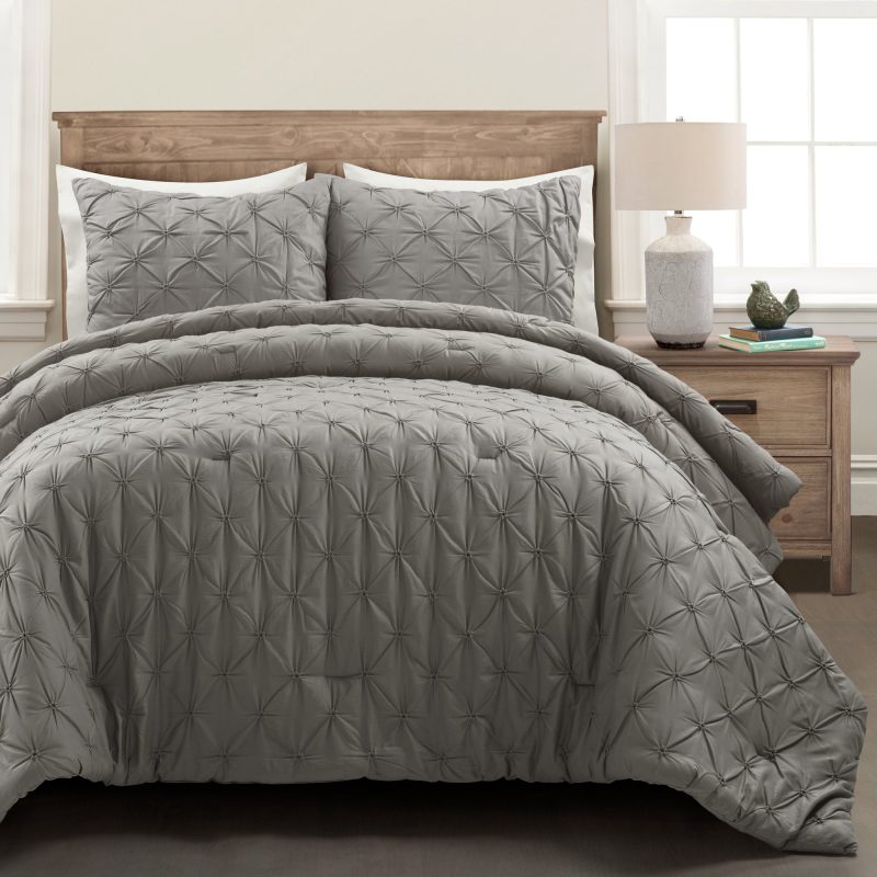 21T014324 RAVELLO PINTUCK 3 PC GRAY COMFORTER KING CAL KING 194938062879 8851f01c 4eef 4071 85ed 8aaf6dd70510