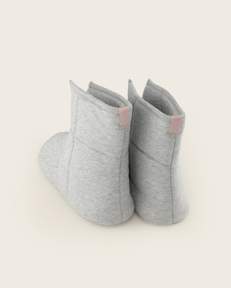 2 GreyBooties 1144x1430 a3c343e1 d5fc 4bb5 8649 ea46e16f660b