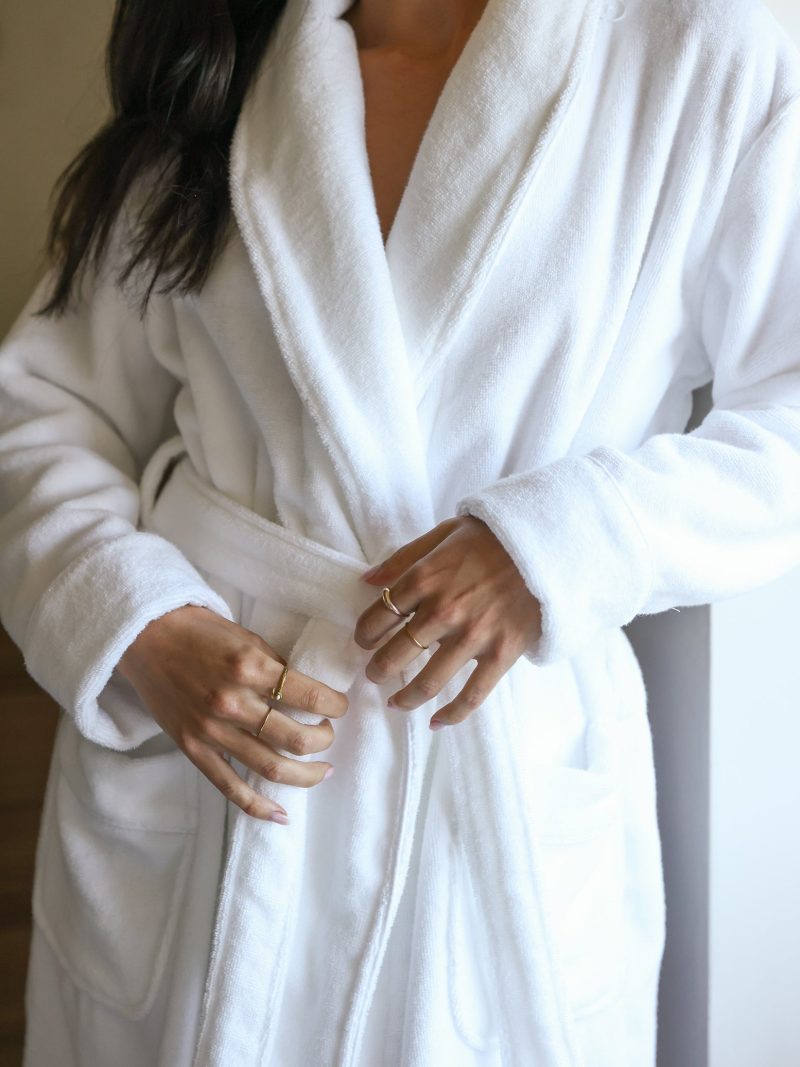 3 Luxebathrobe white 1