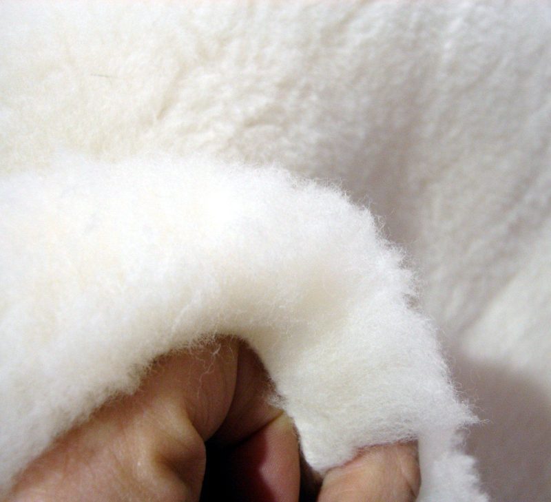 Happy Lamb Fleece Wool Topper 8 1024x1024 2x fa9e473a ef41 4d3b b74e 63ed1708d490