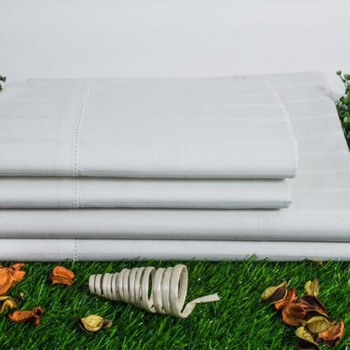 Sateen Crease Resistant White Organic Sheet Set 768x576 1